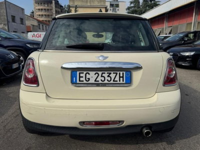 MINI Mini 1.6 16V One (55kW) (4)