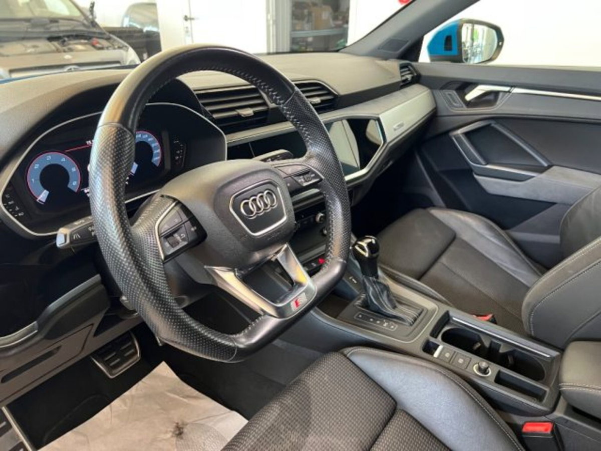 Audi Q3 Sportback 35 TDI quattro S tronic S line edition (12)