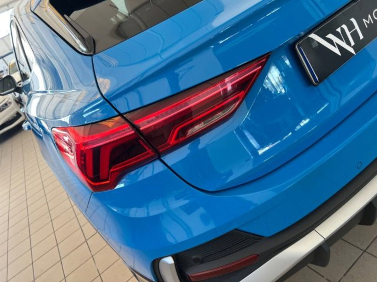 Audi Q3 Sportback 35 TDI quattro S tronic S line edition (9)