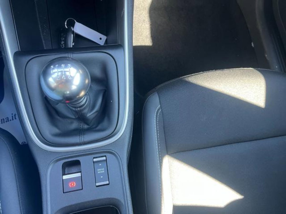 Jeep Avenger 1.2 turbo Longitude fwd 100cv (9)