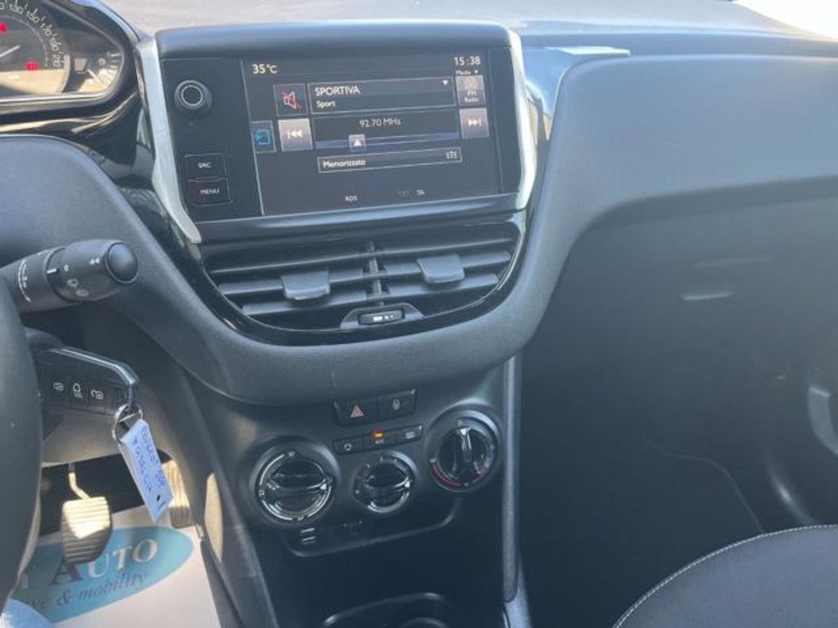 Peugeot 208 75 5 porte Allure (6)