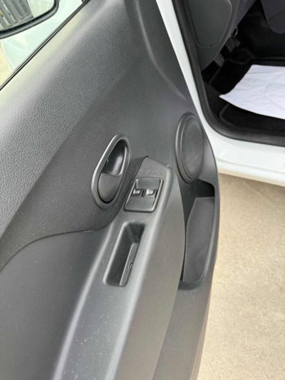 Dacia Sandero 1.5 dCi 8V 75CV Ambiance (13)
