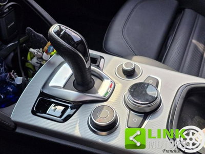 Alfa Romeo Stelvio Stelvio 2.0 Turbo 280 CV AT8 Q4 Veloce (12)