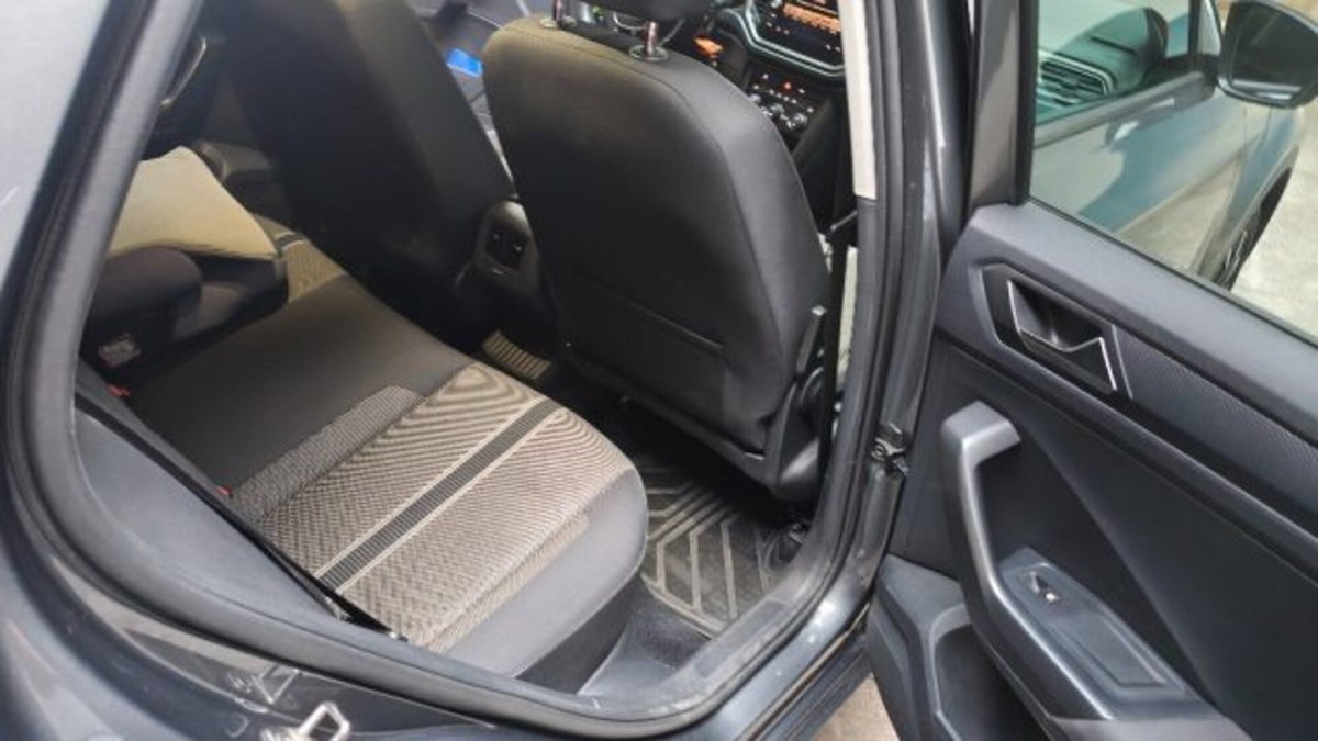 Volkswagen T-Roc 1.0 TSI 115 CV Style BlueMotion Technology (8)