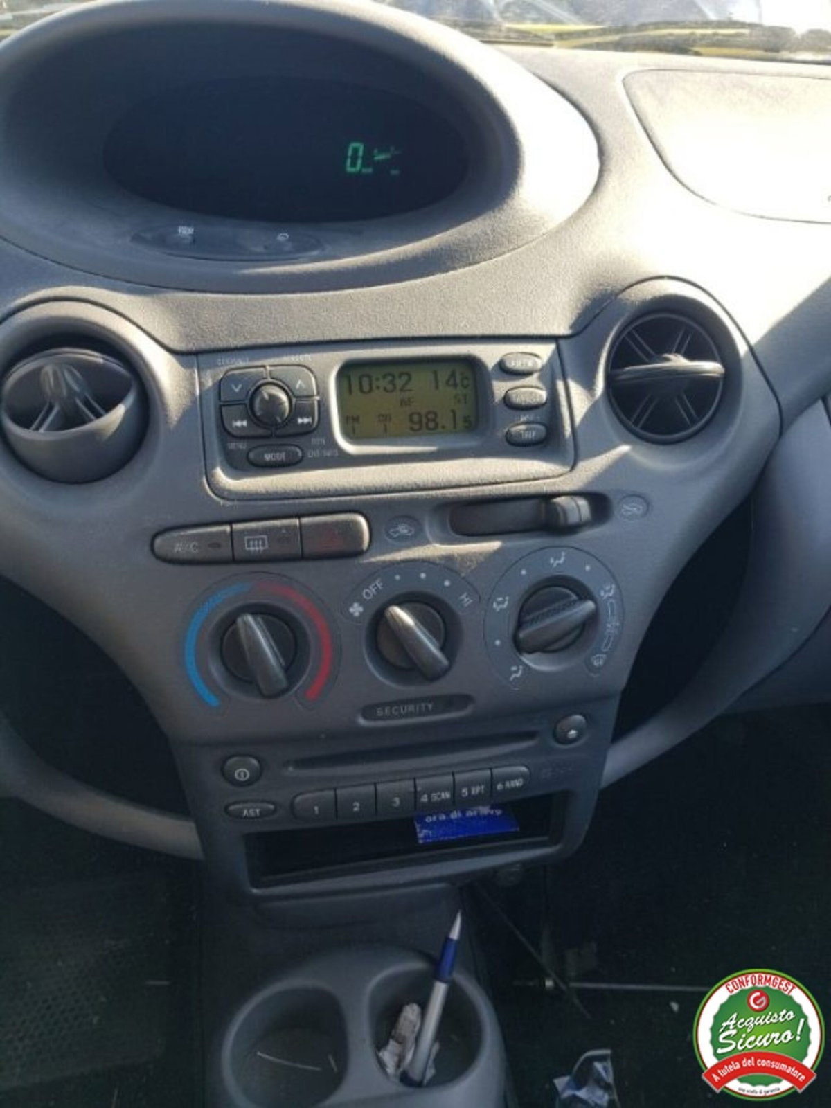 Toyota Yaris D-4D cat 3 porte Sol (5)