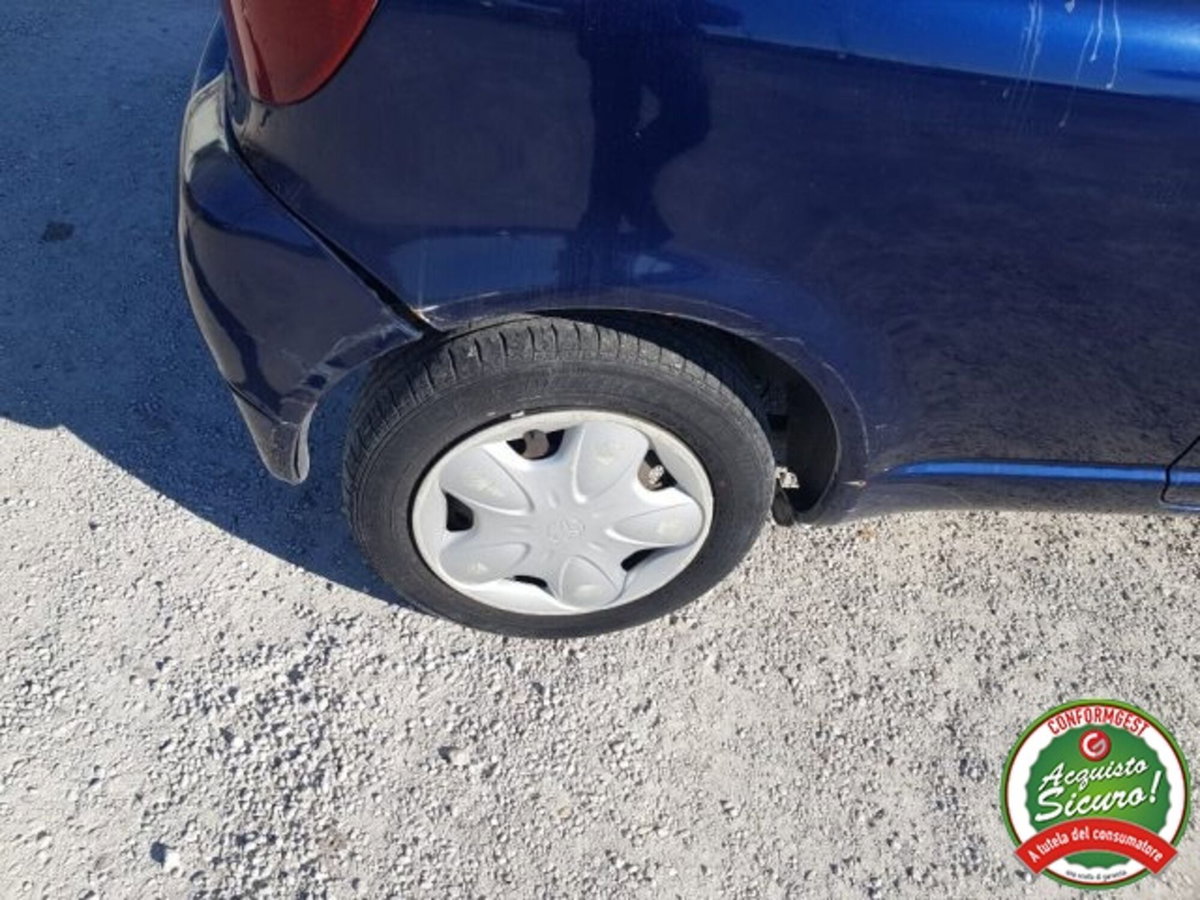 Toyota Yaris D-4D cat 3 porte Sol (9)