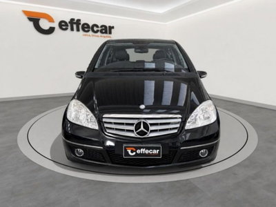 Mercedes-Benz Classe A 160 BlueEFFICIENCY Coupé Special Edition (2)