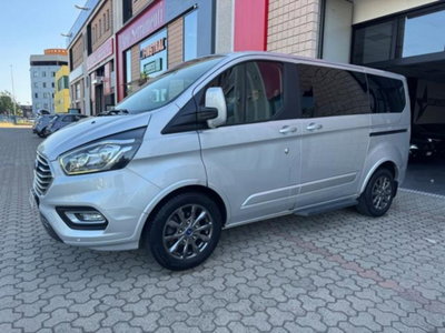 Ford Tourneo Custom 320 2.0 EcoBlue 150CV PL Titanium (2)