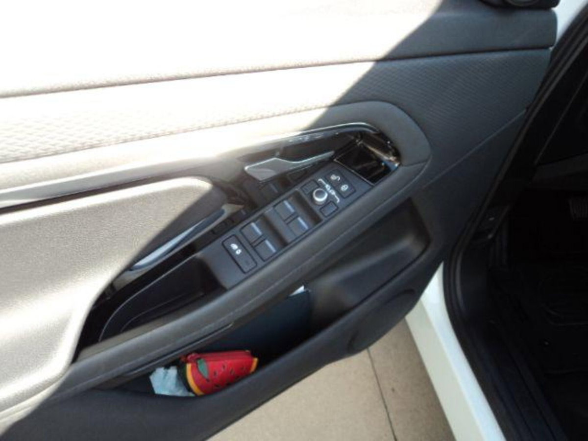 Land Rover Range Rover Evoque 2.0D I4-L.Flw 150CV AWD Aut R-Dynamic HSE (7)