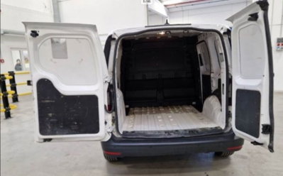 Volkswagen Veicoli Commerciali Caddy 2.0 TDI 122 CV 4MOTION Kombi Business (5)