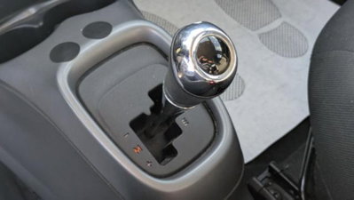 Toyota Aygo Connect 1.0 VVT-i 72 CV 5 porte x-cool (8)