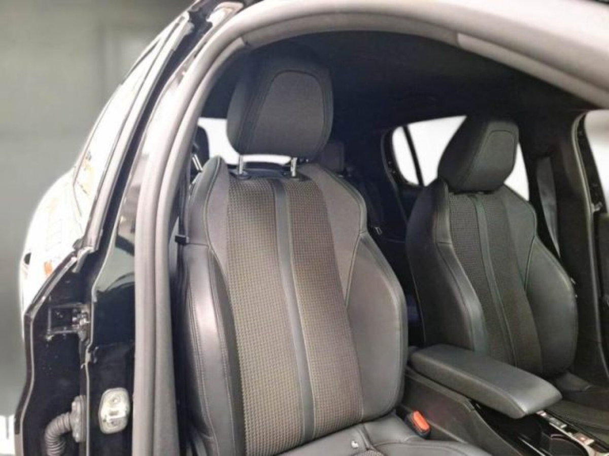 Peugeot 208 1.2 puretech Active s&s 75cv (9)