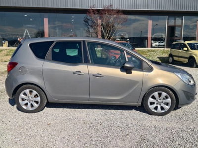 Opel Meriva 1.3 CDTI 95CV ecoFLEStart&Stop Cosmo (3)