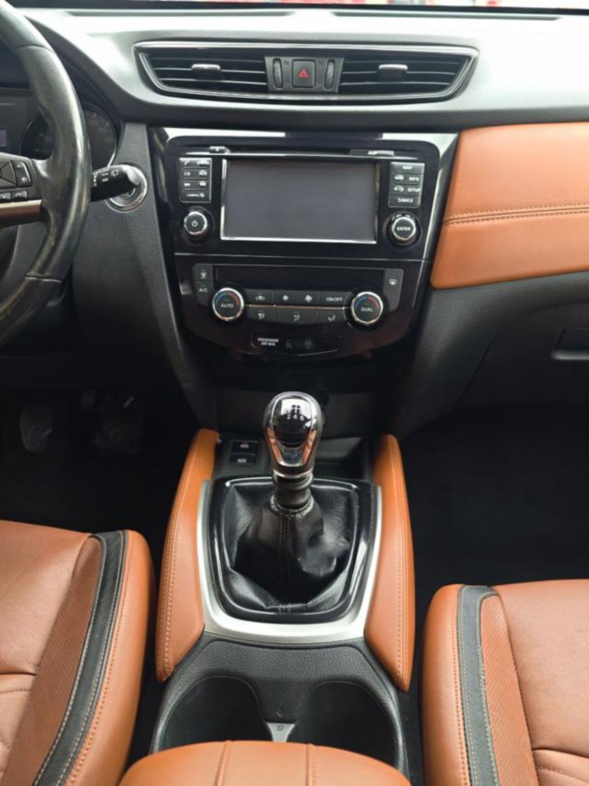 Nissan X-Trail dCi 150 2WD Tekna (12)