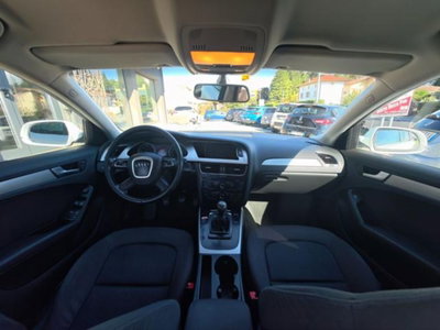 Audi A4 Avant 2.0 TDI 120 CV (10)