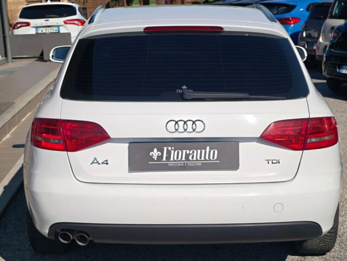 Audi A4 Avant 2.0 TDI 120 CV (4)