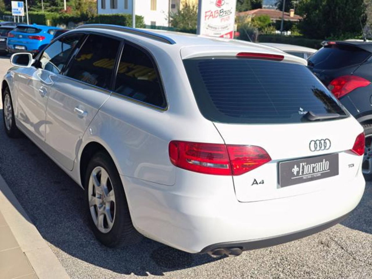 Audi A4 Avant 2.0 TDI 120 CV (5)