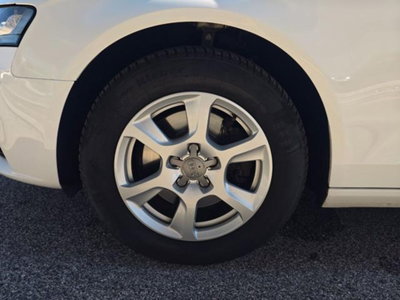 Audi A4 Avant 2.0 TDI 120 CV (7)