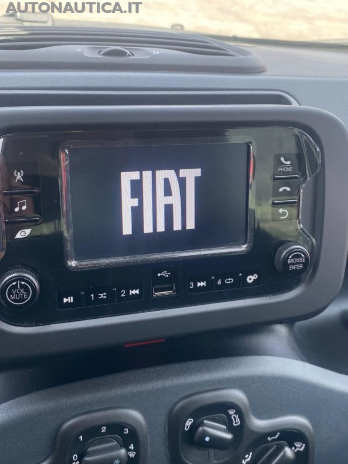 Fiat Panda 1.0 firefly hybrid Icon s&s 70cv (10)