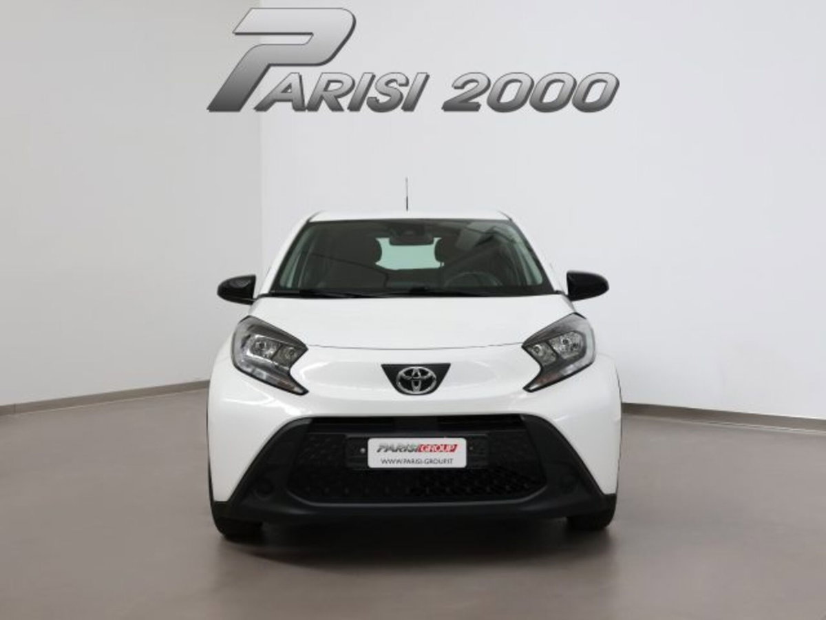Toyota Aygo X 1.0 Lounge 72cv (5)