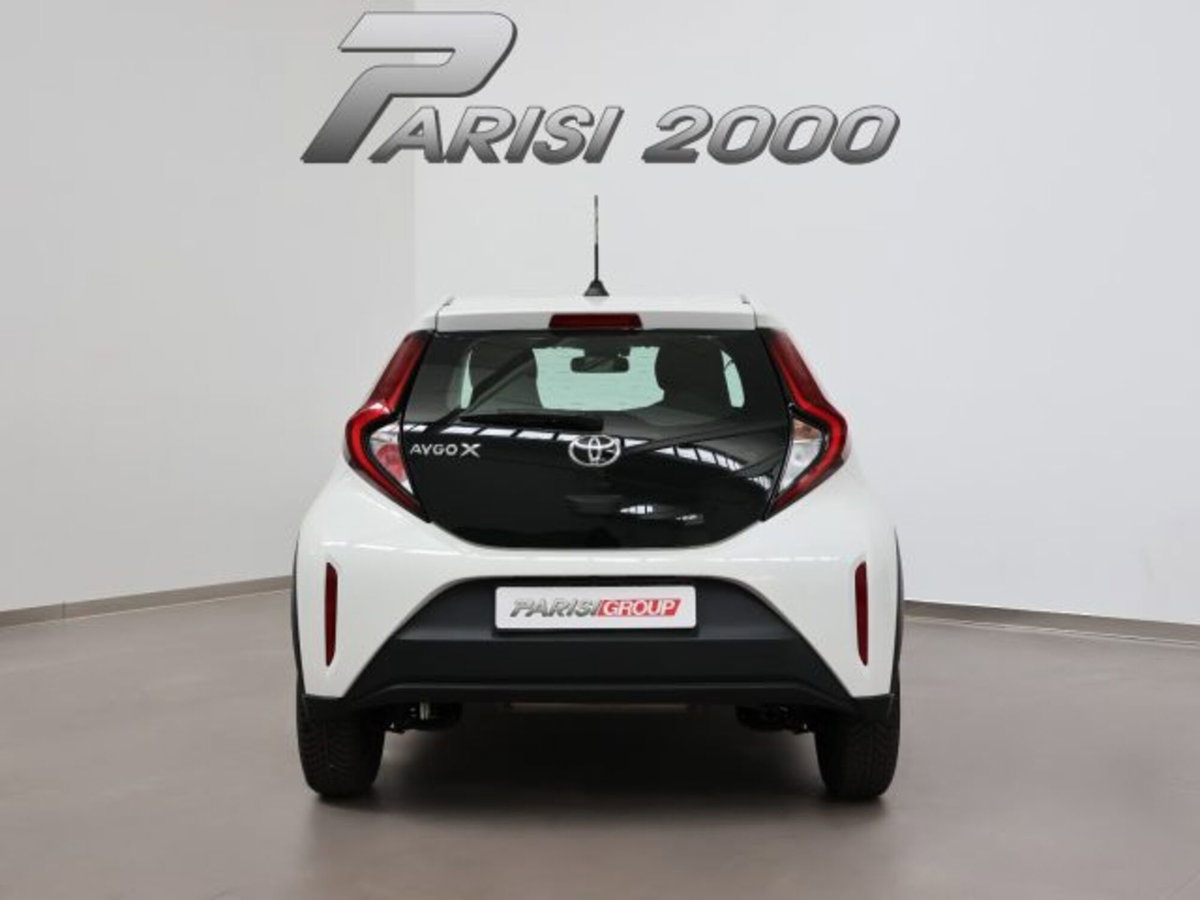 Toyota Aygo X 1.0 Lounge 72cv (7)
