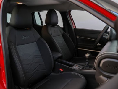 Jeep Avenger 1.2 turbo Altitude fwd 100cv (11)