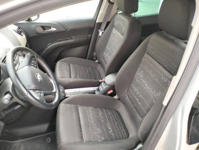 Opel Meriva 1.4 100CV Cosmo (10)