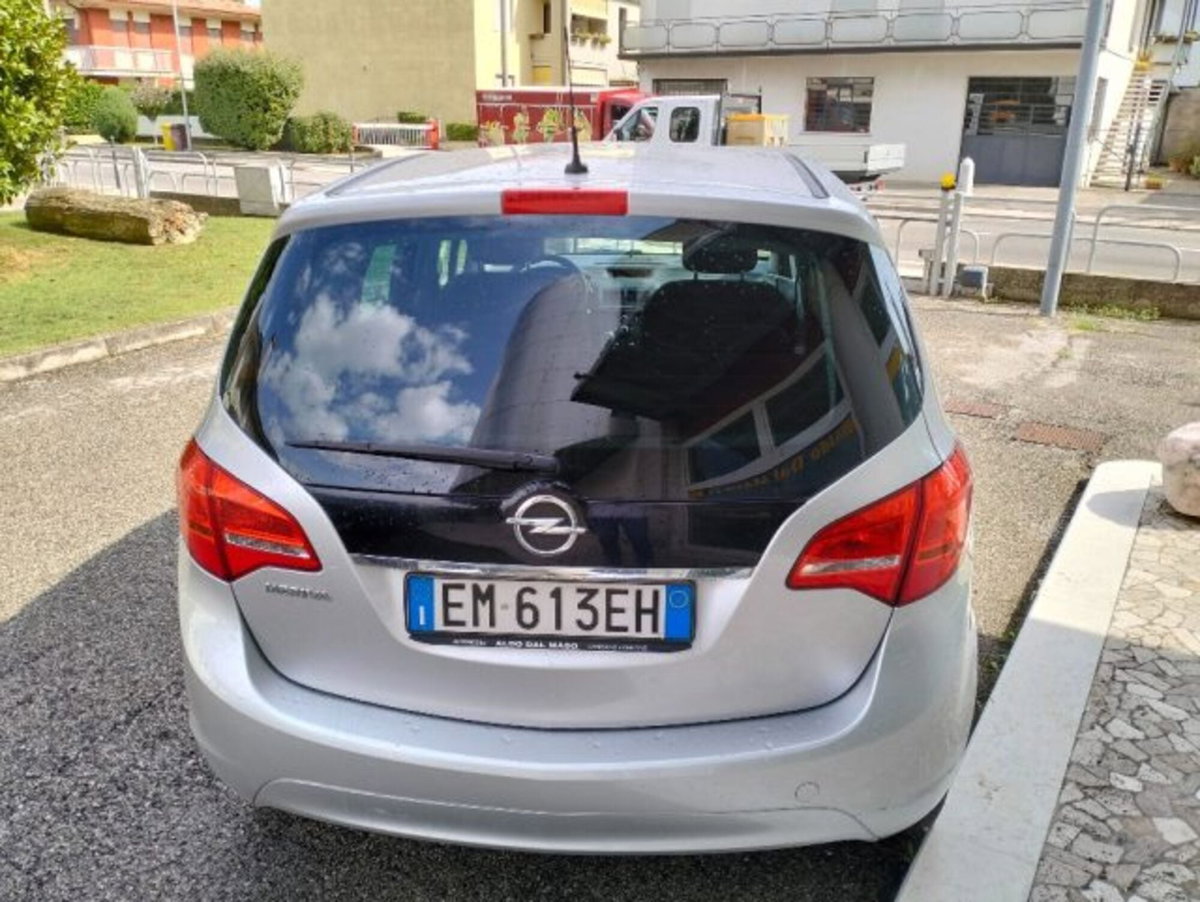 Opel Meriva 1.4 100CV Cosmo (5)