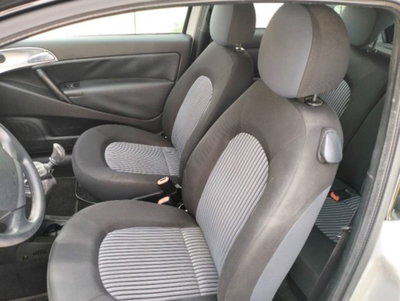 Lancia Ypsilon 1.4 Oro Bianco (7)