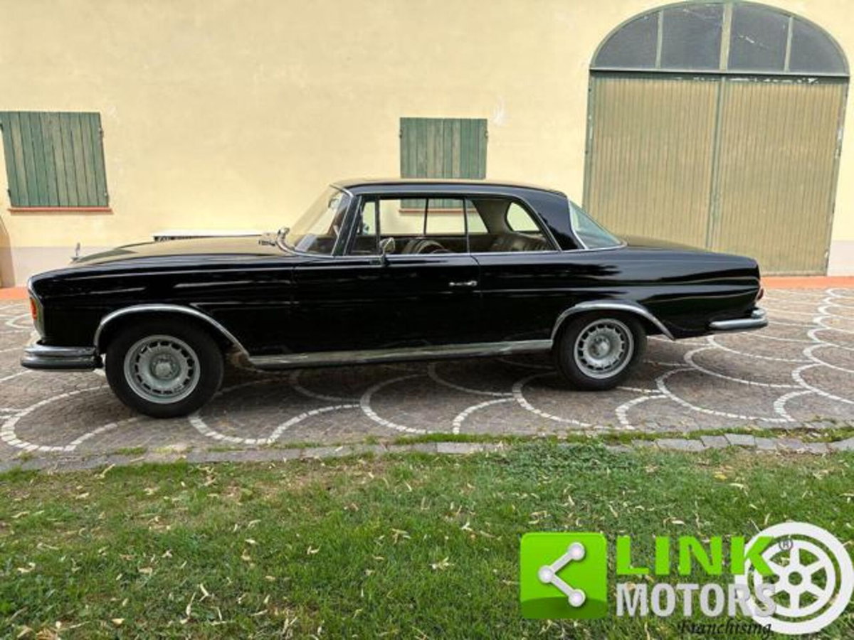 Mercedes-Benz 280 Coupé 280 SLC (6)