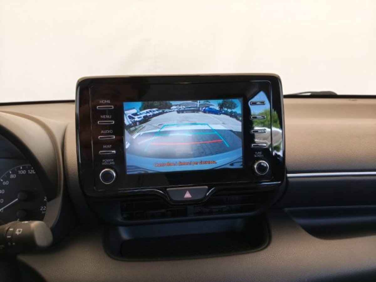 Toyota Yaris 1.5 Hybrid 5 porte Energy (11)