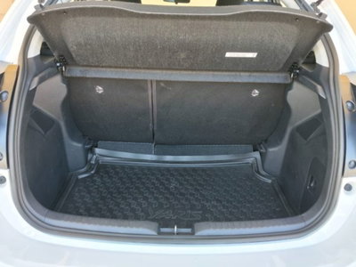Toyota Yaris 1.5 Hybrid 5 porte Energy (15)