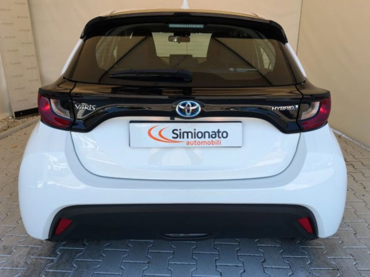 Toyota Yaris 1.5 Hybrid 5 porte Energy (5)