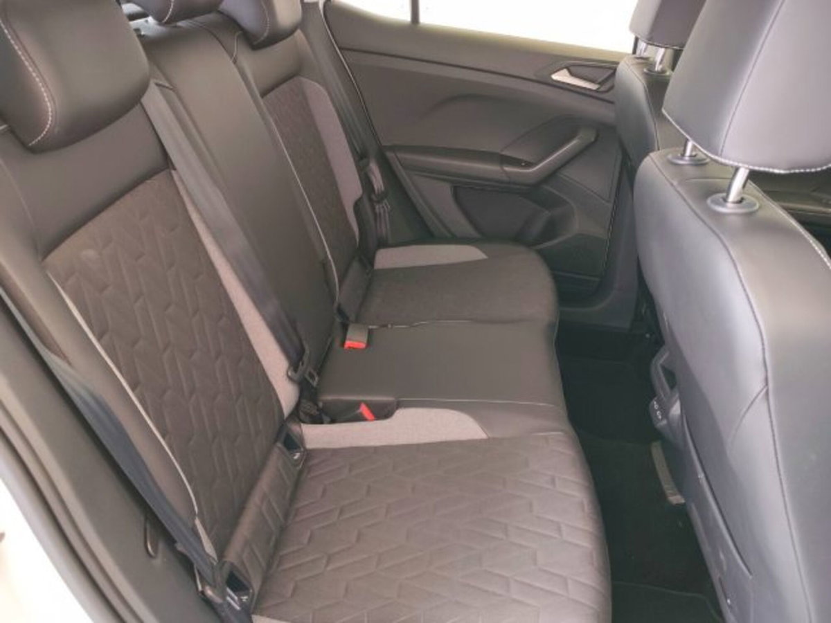 Volkswagen T-Cross 1.0 TSI Sport (16)