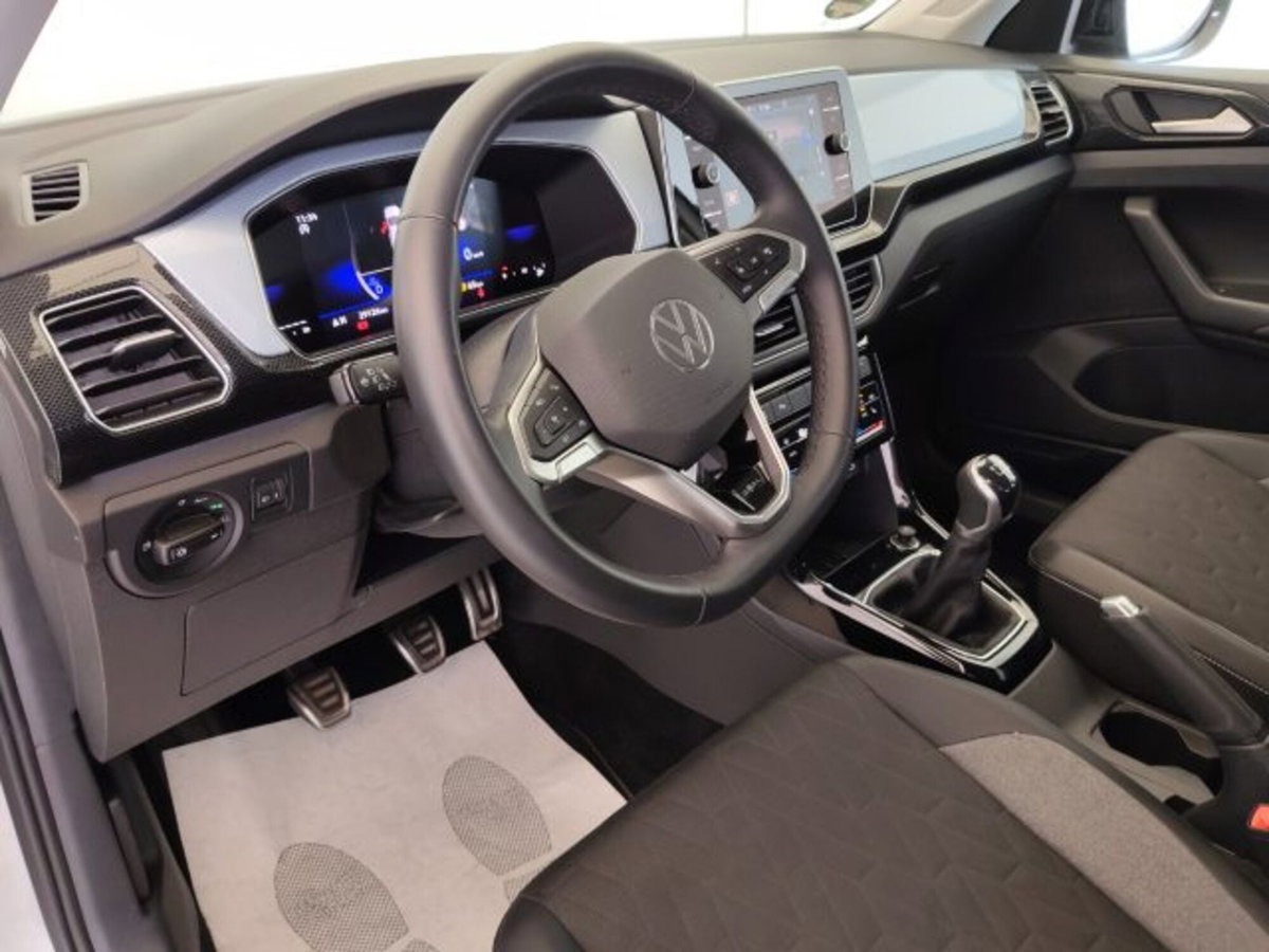 Volkswagen T-Cross 1.0 TSI Sport (7)