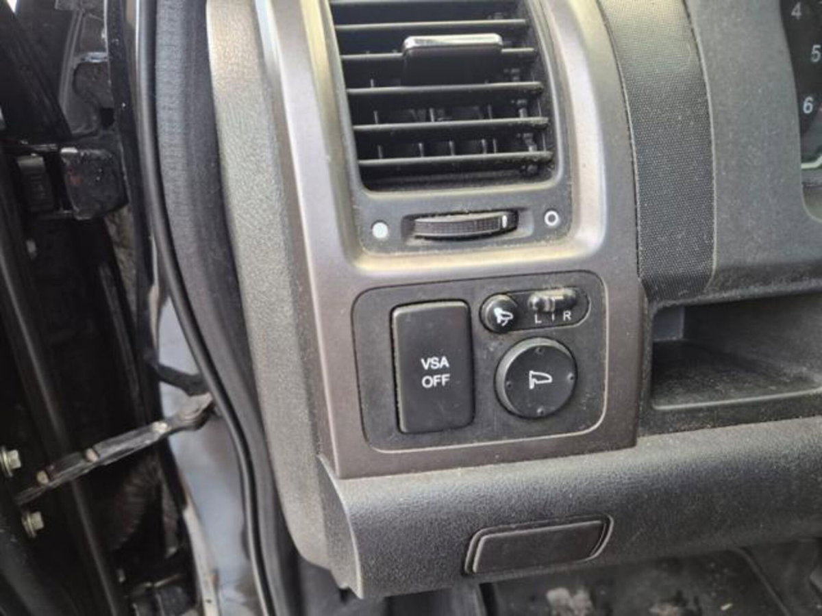 Honda CR-V 2.2 i-CTDi 16V Exclusive DPF (12)