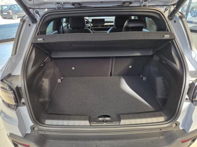 Jeep Avenger 1.2 turbo e-hybrid mhev Summit fwd 110cv edct6 (14)