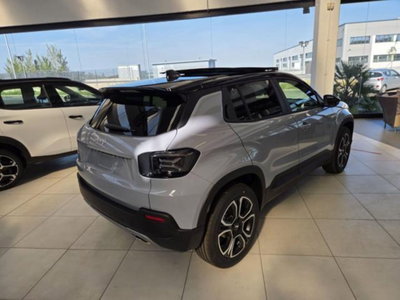 Jeep Avenger 1.2 turbo e-hybrid mhev Summit fwd 110cv edct6 (3)