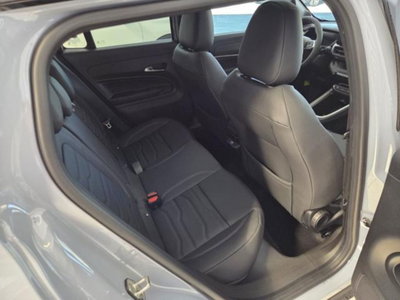 Jeep Avenger 1.2 turbo e-hybrid mhev Summit fwd 110cv edct6 (7)