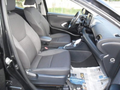 Toyota Yaris Cross 1.5 Hybrid 5p. E-CVT Lounge (12)