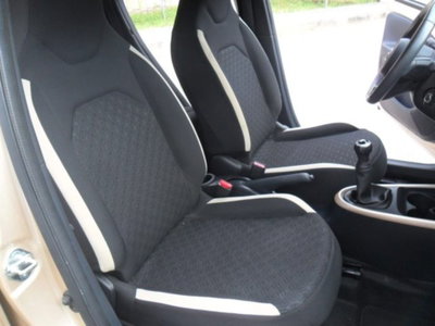 Toyota Aygo X 1.0 VVT-i 72 CV 5 porte Limited Air (13)