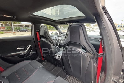 Mercedes-Benz Classe A 35 AMG 4Matic (13)