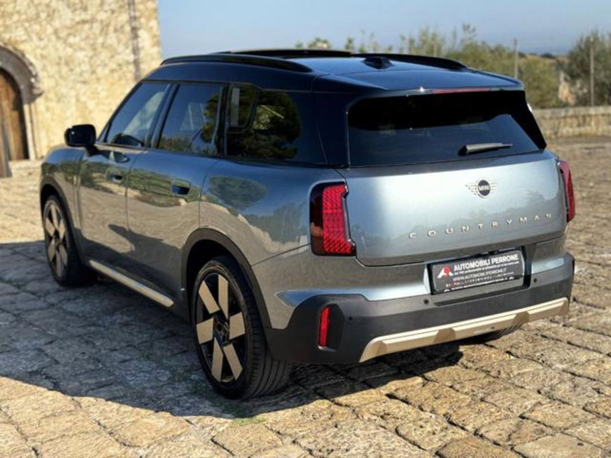 MINI Mini Countryman E Favoured (14)