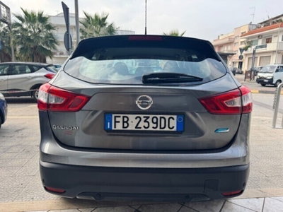 Nissan Qashqai 1.5 dCi Acenta (6)