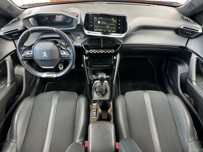 Peugeot 2008 PureTech 130 S&S EAT8 GT Line (6)