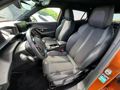 Peugeot 2008 PureTech 130 S&S EAT8 GT Line (7)