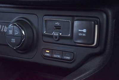 Jeep Renegade 1.3 T4 190CV PHEV 4xe AT6 Upland (20)