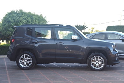 Jeep Renegade 1.3 T4 190CV PHEV 4xe AT6 Upland (4)