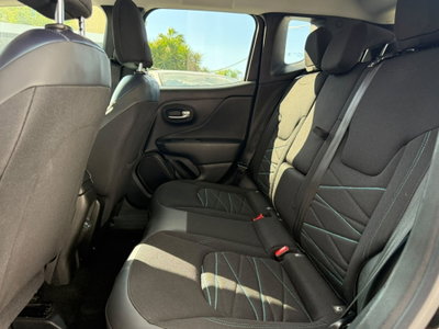 Jeep Renegade 1.3 T4 240CV PHEV 4xe AT6 Trailhawk (10)
