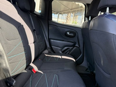 Jeep Renegade 1.3 T4 240CV PHEV 4xe AT6 Trailhawk (11)